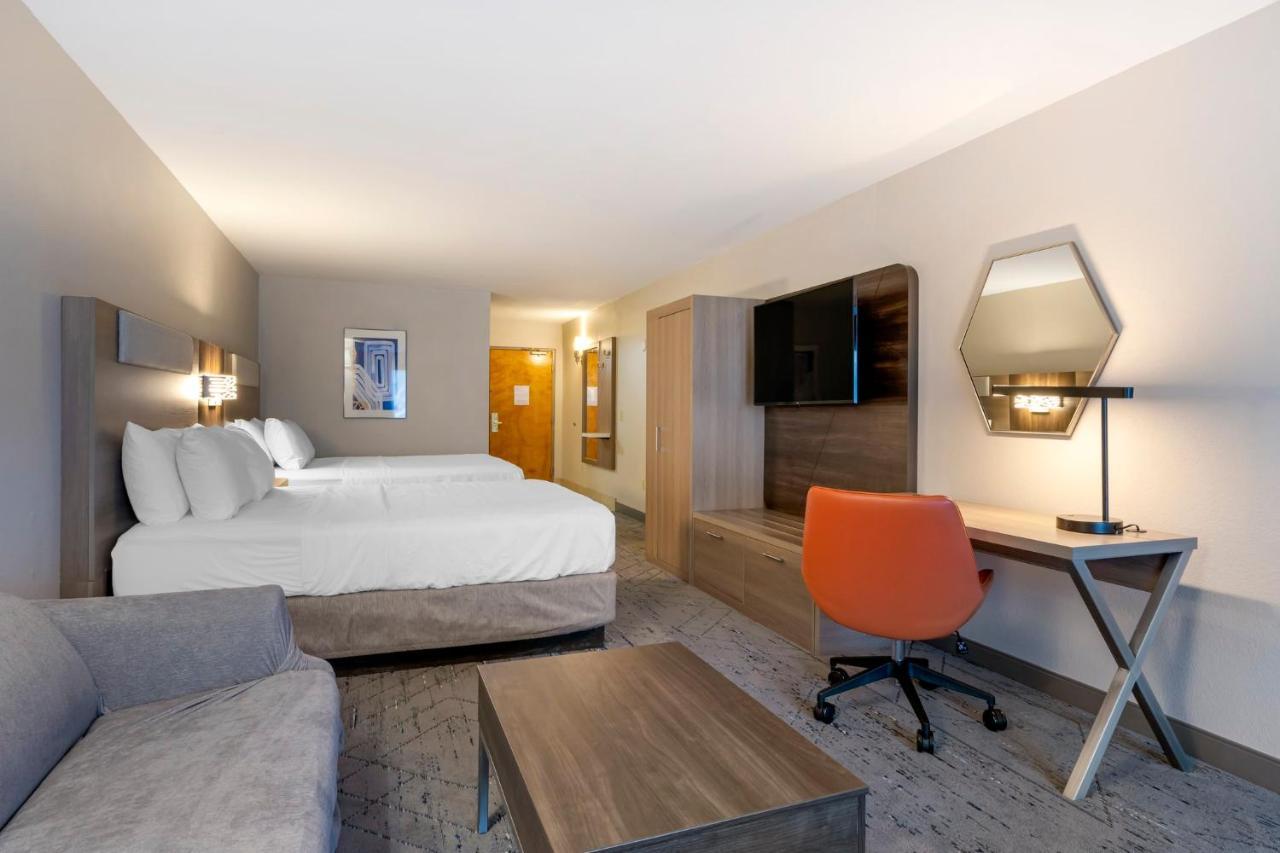 Express & - By Ihg