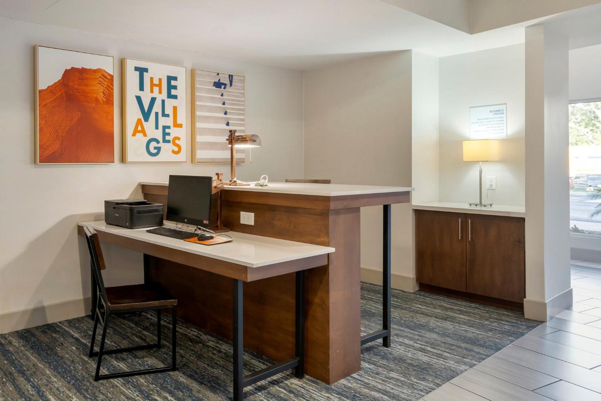 Hotel Express & - By Ihg 2*