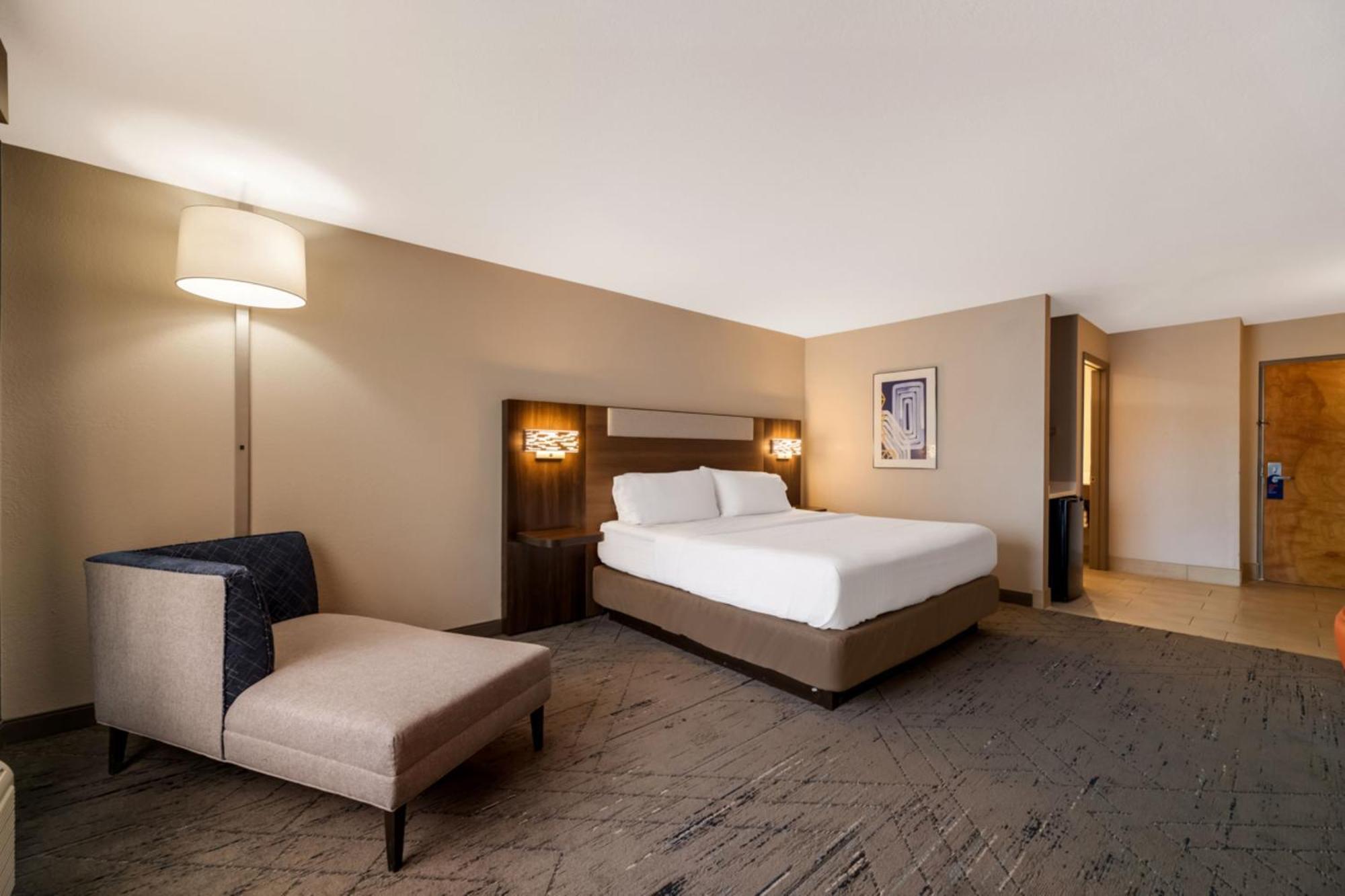 Express & - By Ihg The Villages