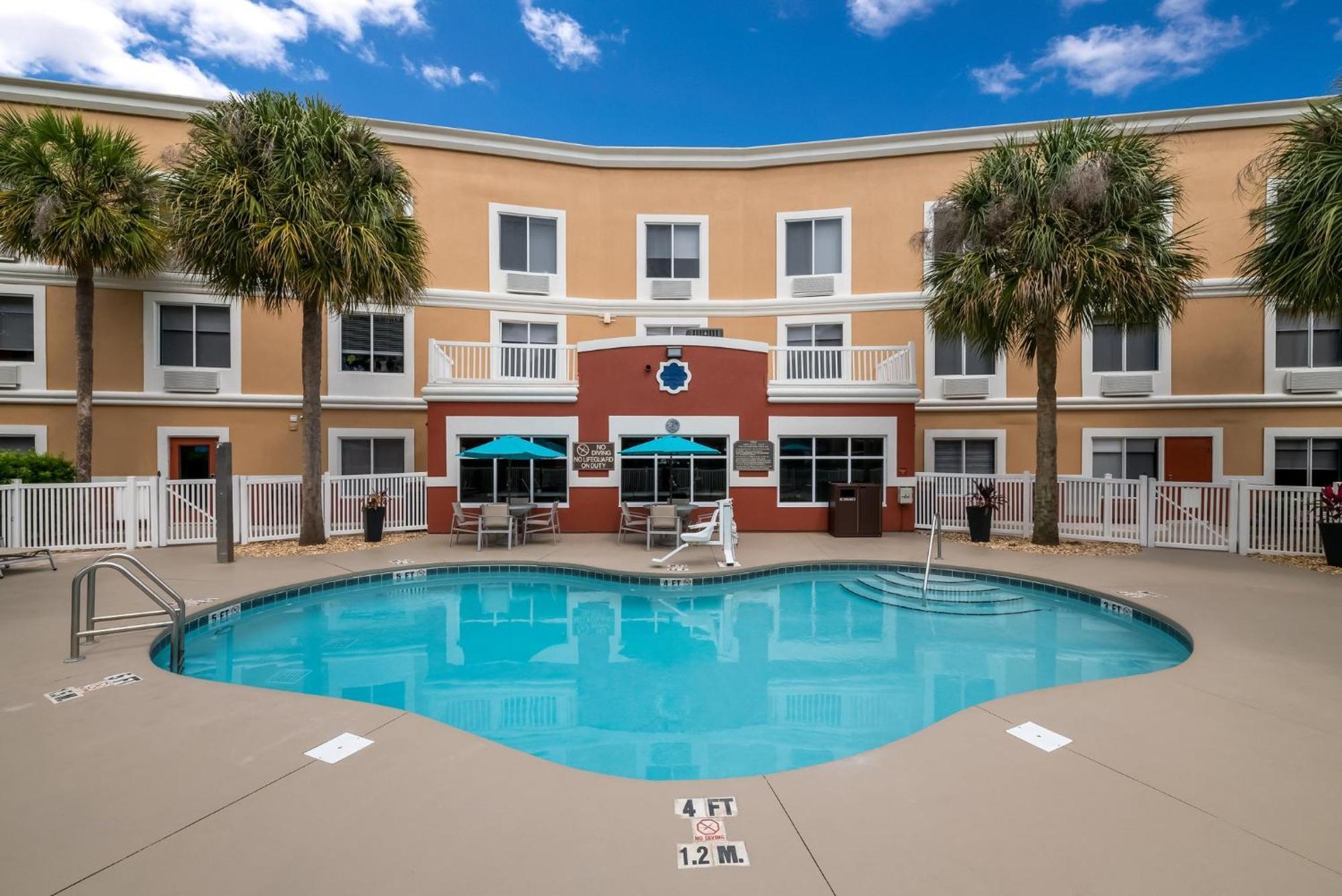 Express & - By Ihg Hotel The Villages