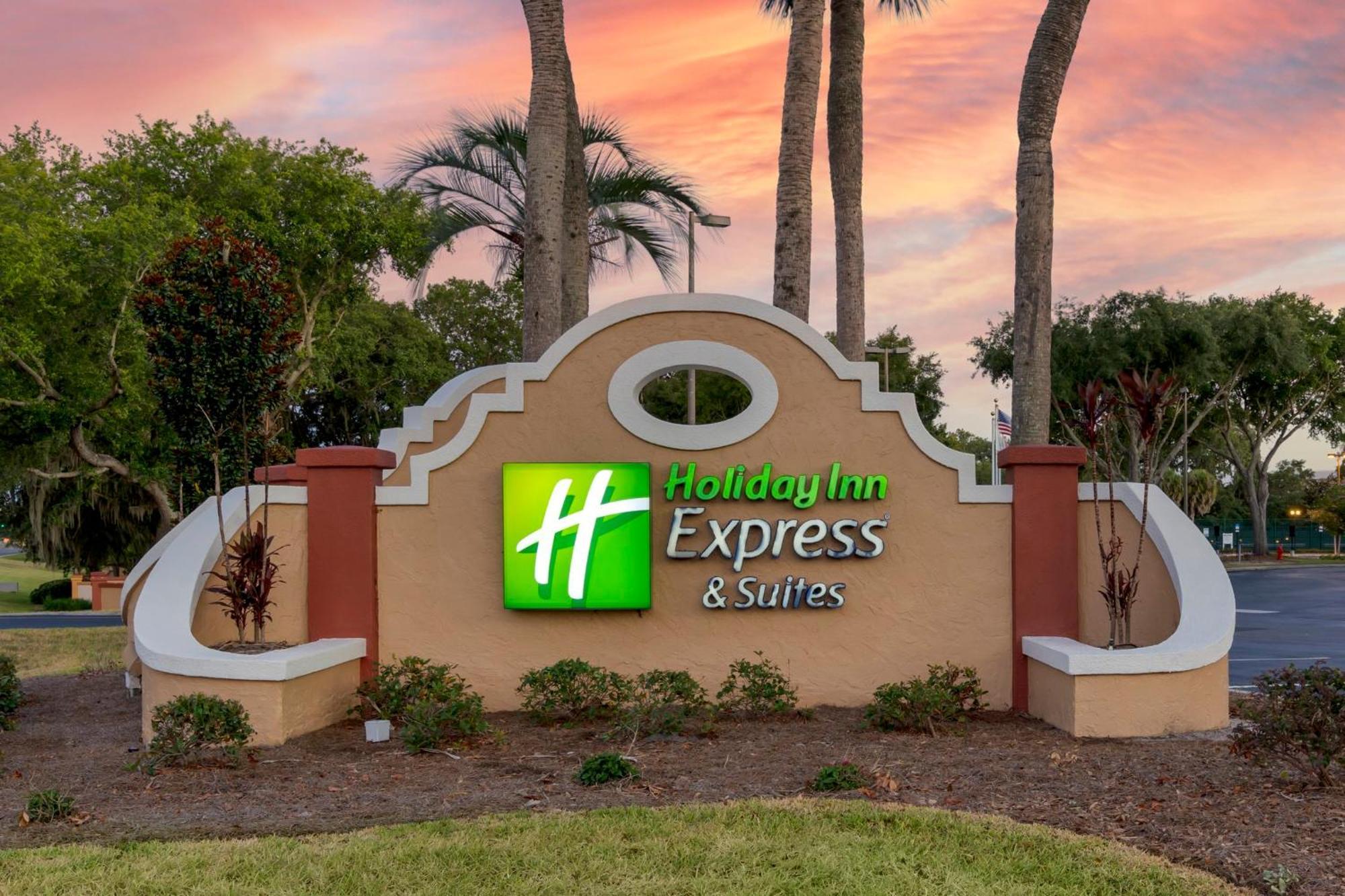 Express & - By Ihg 2*