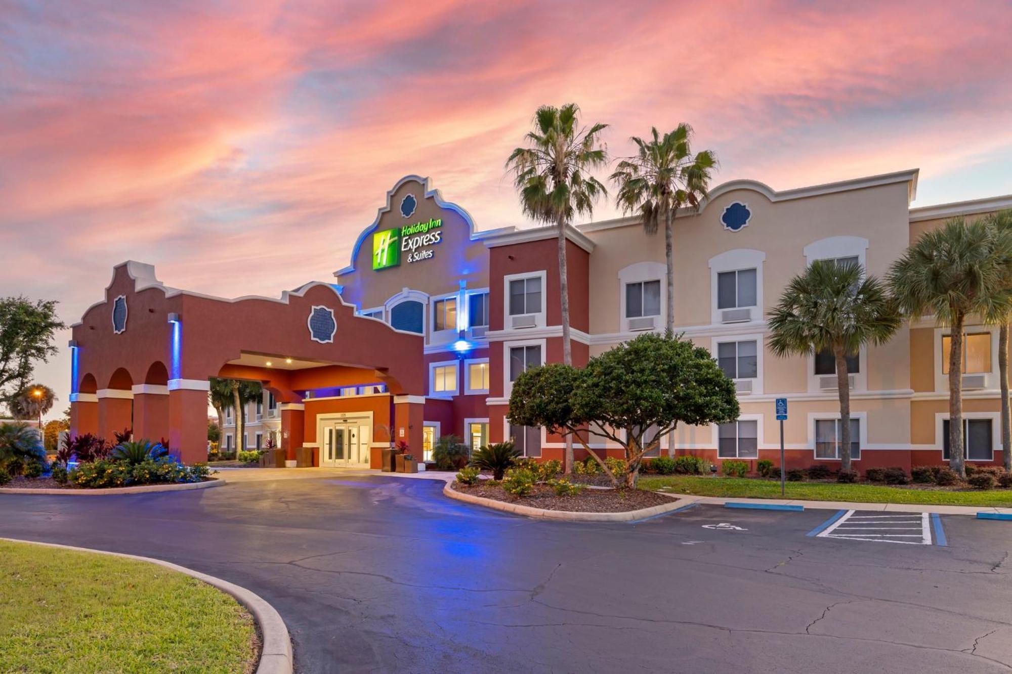 Holiday Express & - By Ihg The Villages