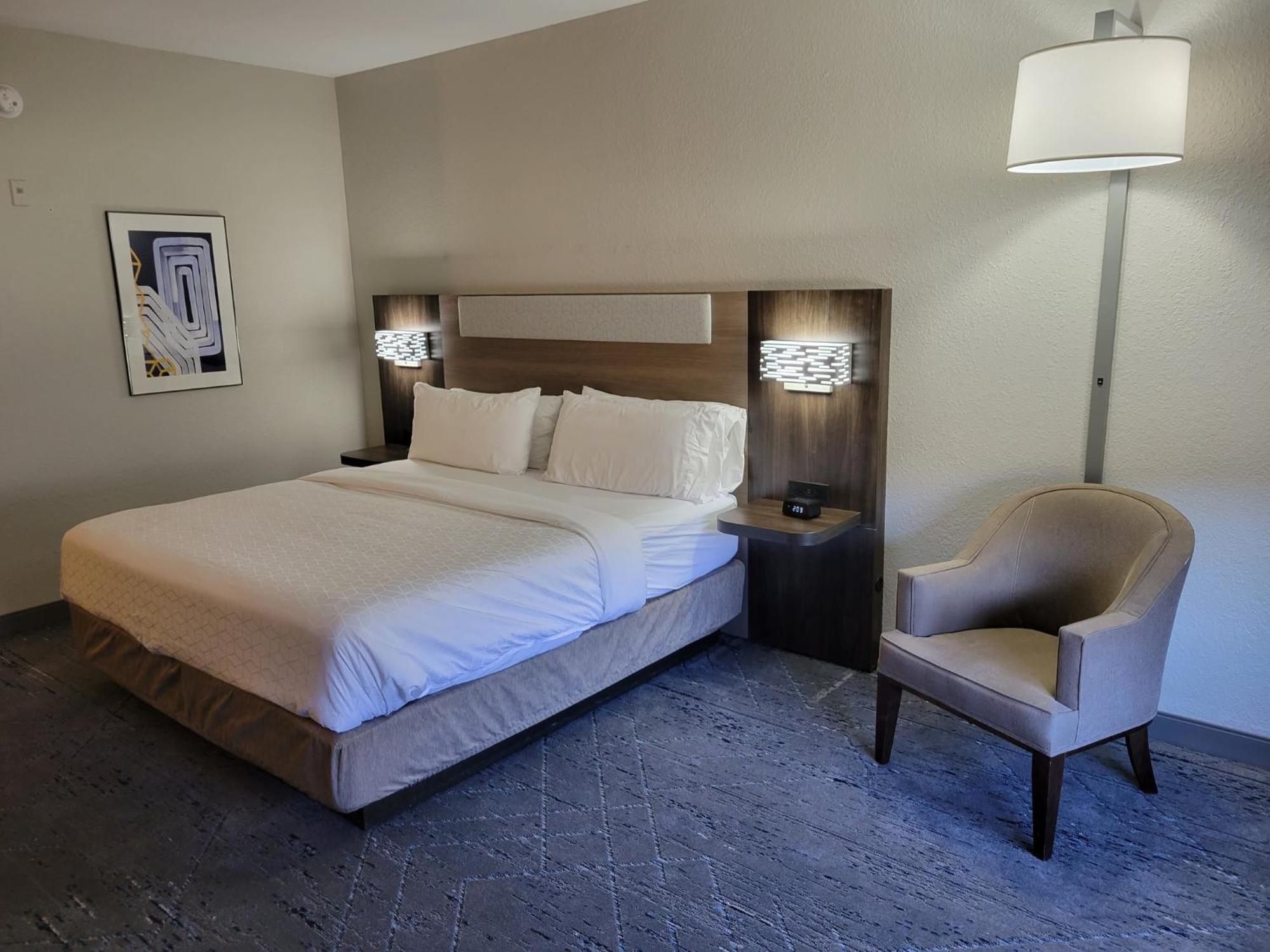 Express & - By Ihg Hotel The Villages