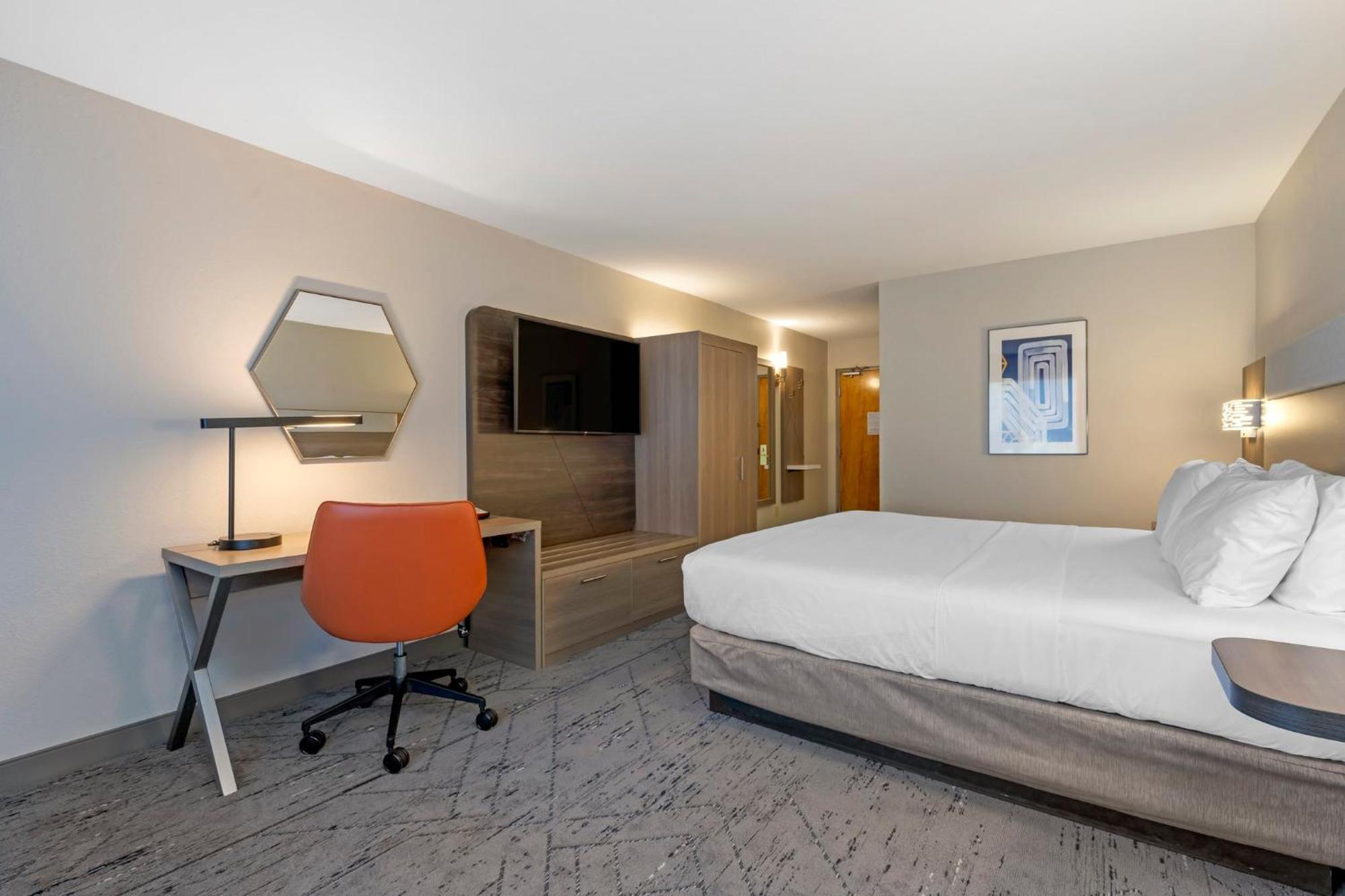 Hotel Express & - By Ihg
