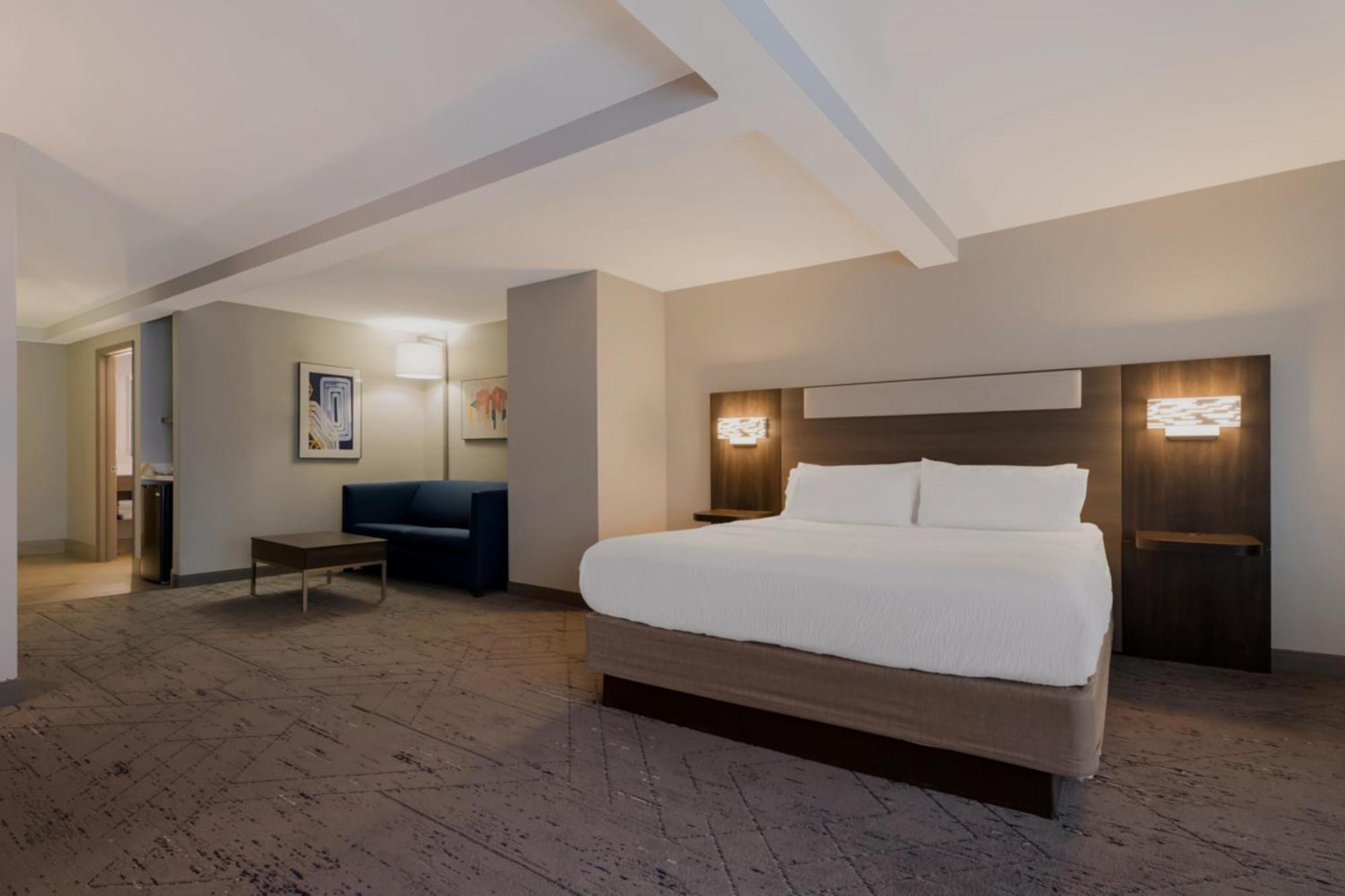 Express & - By Ihg Hotel The Villages