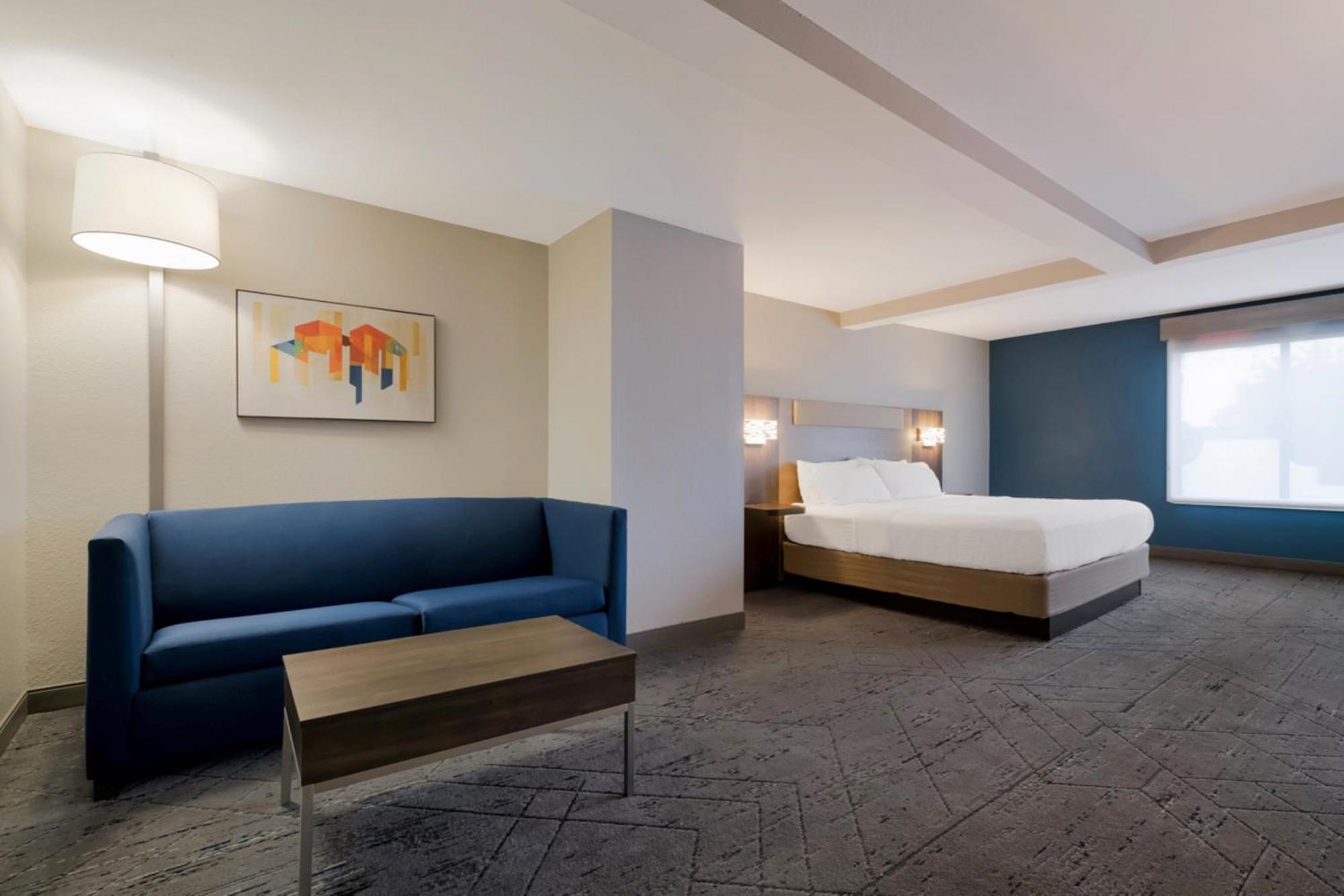 Express & - By Ihg Hotel