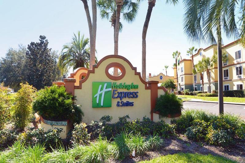 Express & - By Ihg 2* The Villages