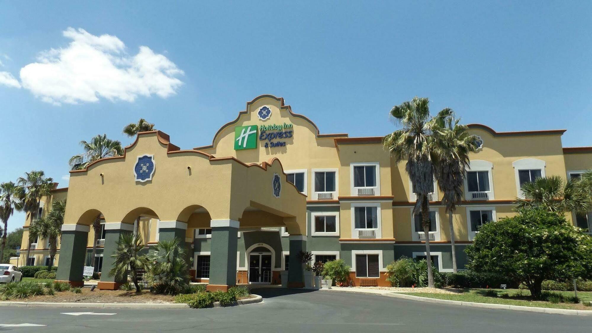 Hotel Holiday Express & - By Ihg 2*